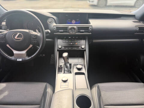 2017 Lexus IS 200t