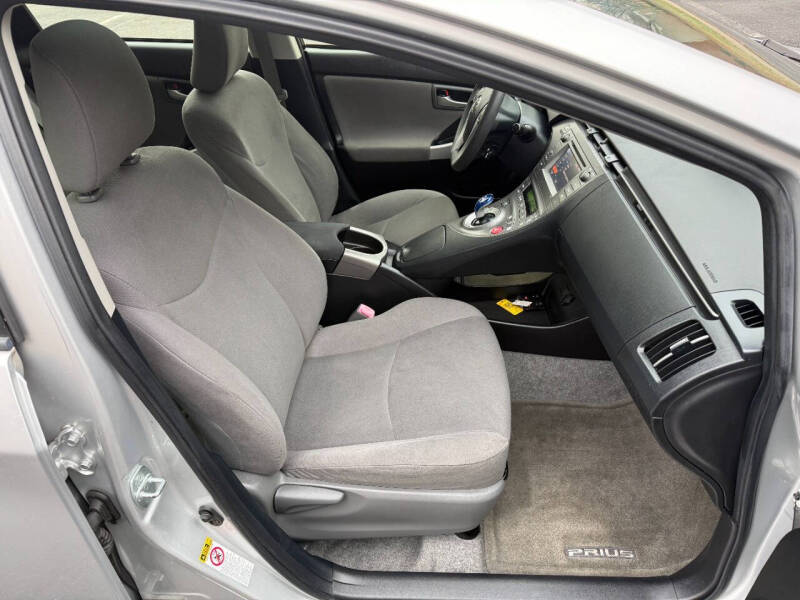 2012 Toyota Prius Two