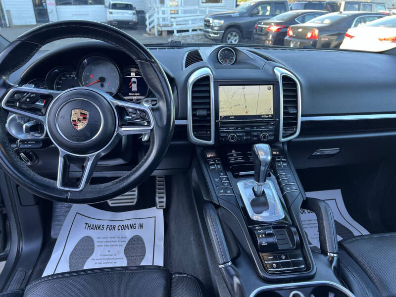 2016 Porsche Cayenne S