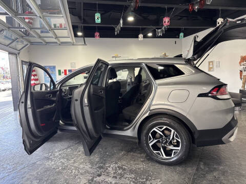 2023 Kia Sportage LX