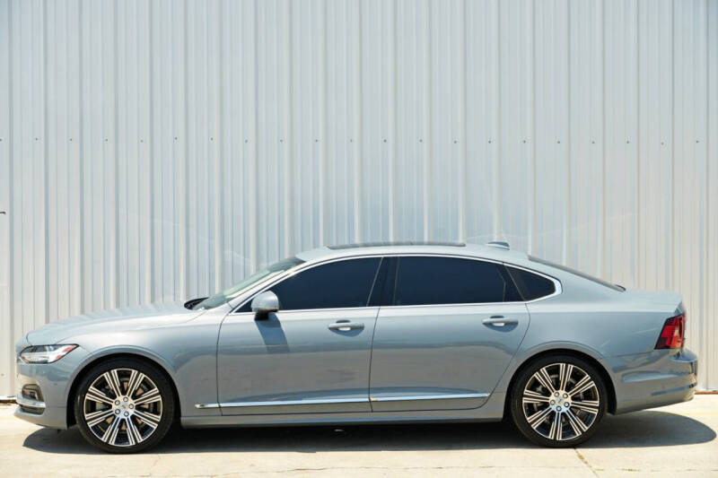 2023 Volvo S90 B6 Plus