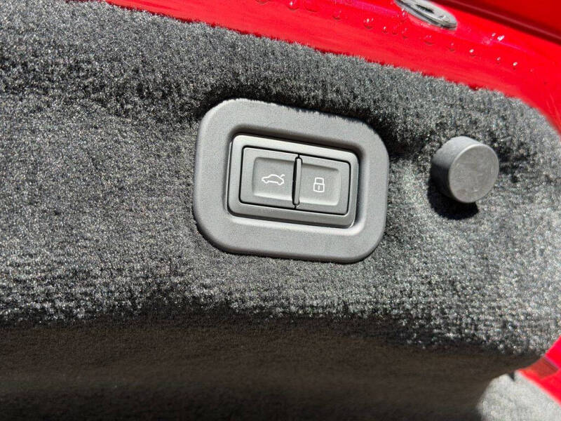 2024 Bentley Continental