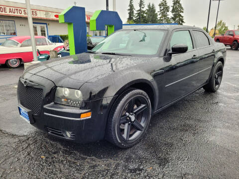 2009 Chrysler 300 for sale at BAYSIDE AUTO SALES in Everett WA