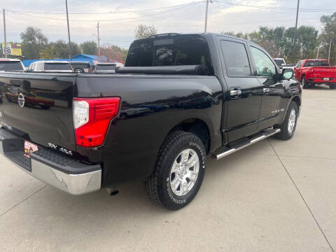 2019 Nissan Titan SL