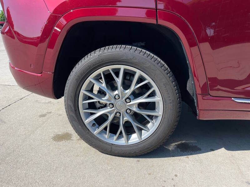 2024 Jeep Grand Cherokee Summit