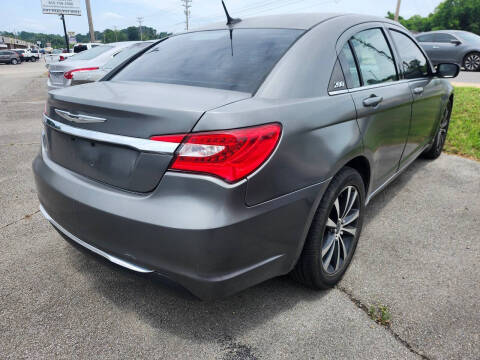 2012 Chrysler 200 LX