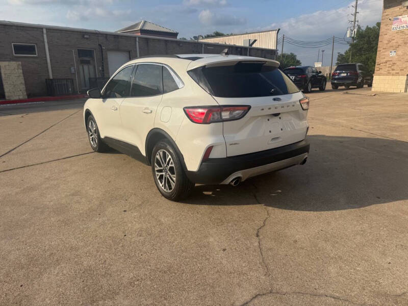 2021 Ford Escape SEL