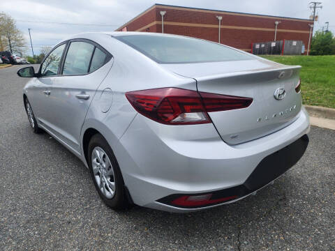 2019 Hyundai Elantra SE