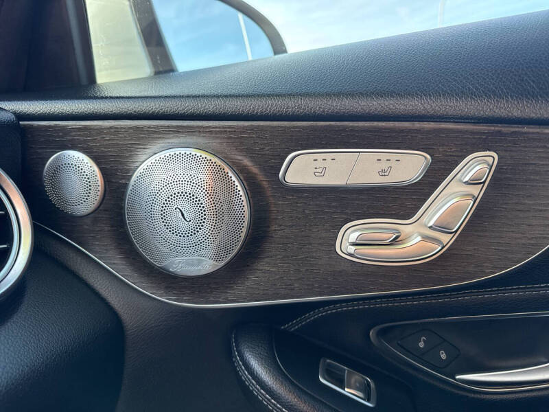 2019 Mercedes-Benz C-Class C 300