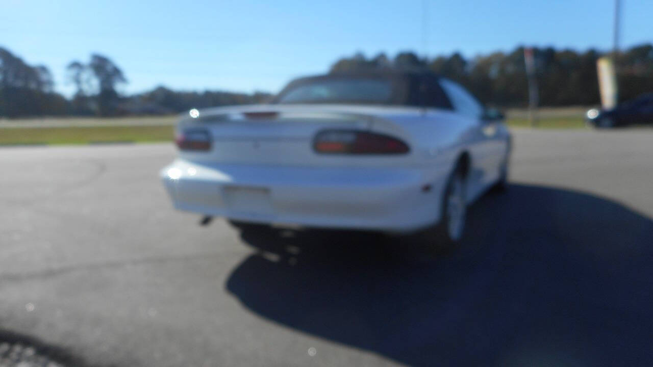 1997 Chevrolet Camaro 10