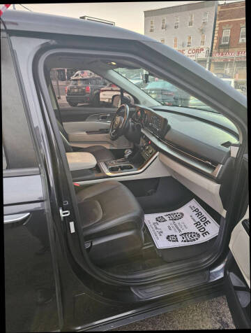 2022 Kia Carnival LX