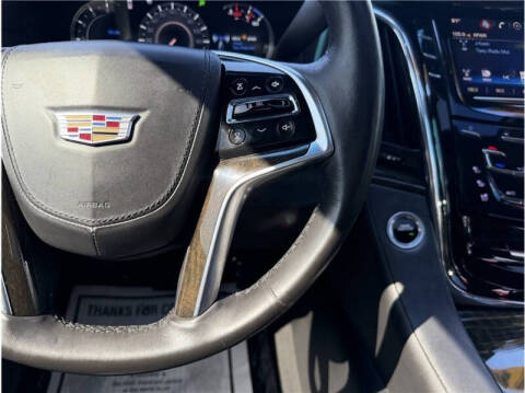 2016 Cadillac Escalade Platinum