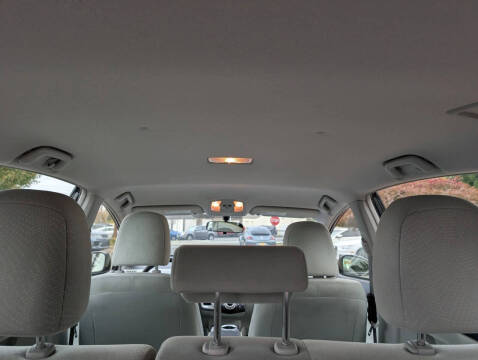 2012 Toyota Prius v Three