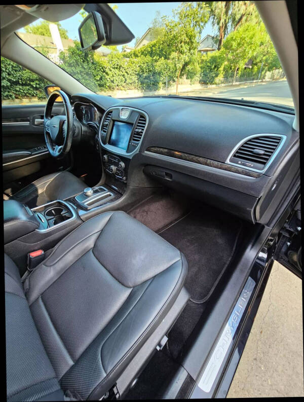 2018 Chrysler 300 Limited