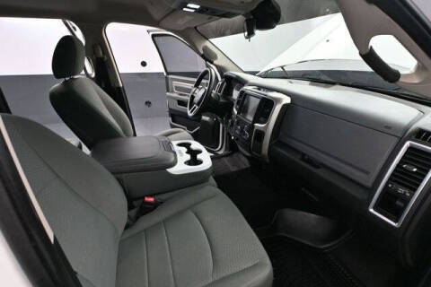 2017 RAM 1500 SLT