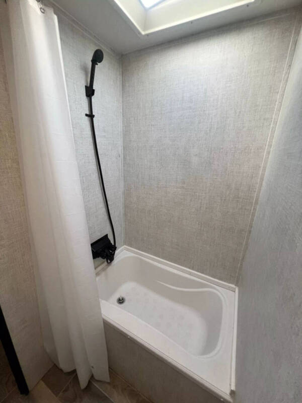 2021 Gulfstream Enlighten Super Lite