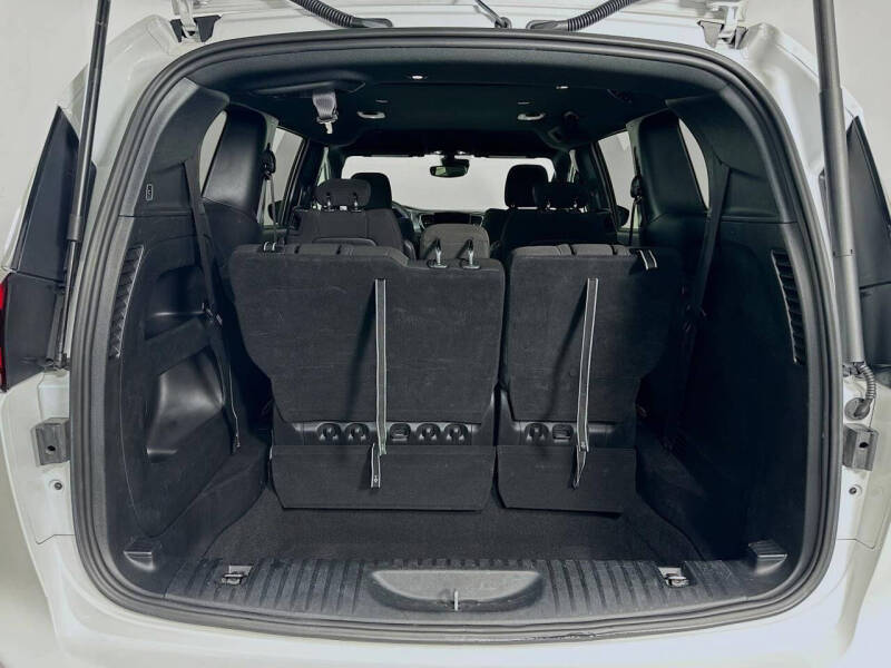 2023 Chrysler Pacifica Touring