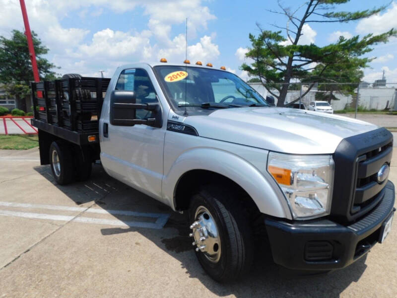 2015 Ford F-350 Super Duty Chassis Cab XL's photo