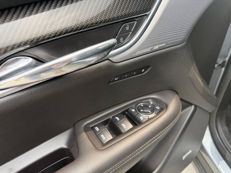 2020 Cadillac XT6 Sport