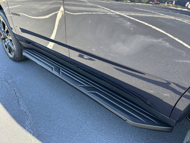 2025 Chevrolet Tahoe RST