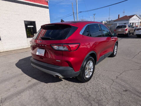 2020 Ford Escape SE