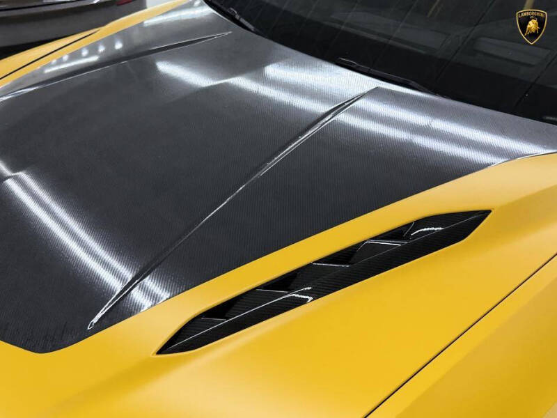 2024 Lamborghini Urus Performante