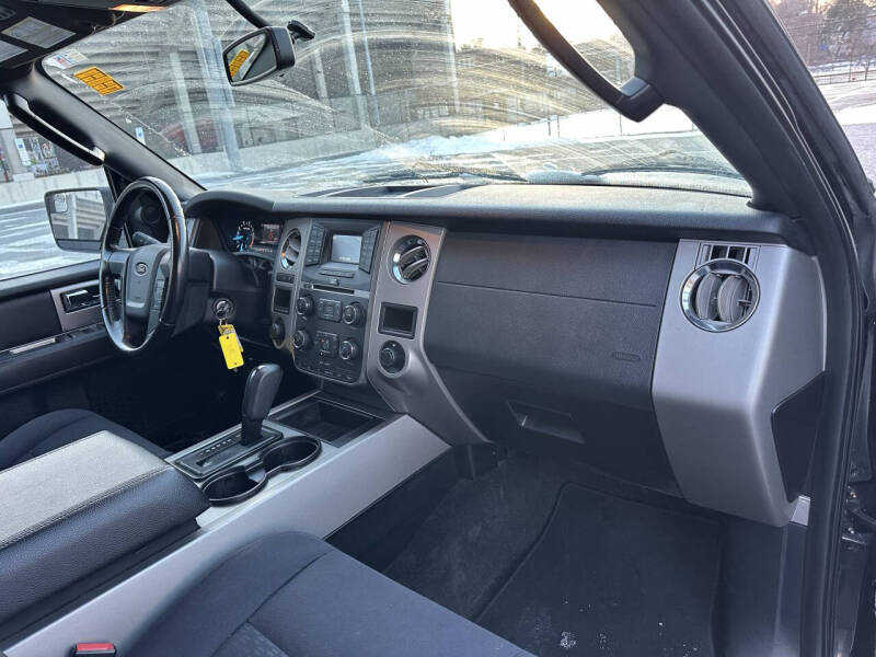 2015 Ford Expedition EL XLT