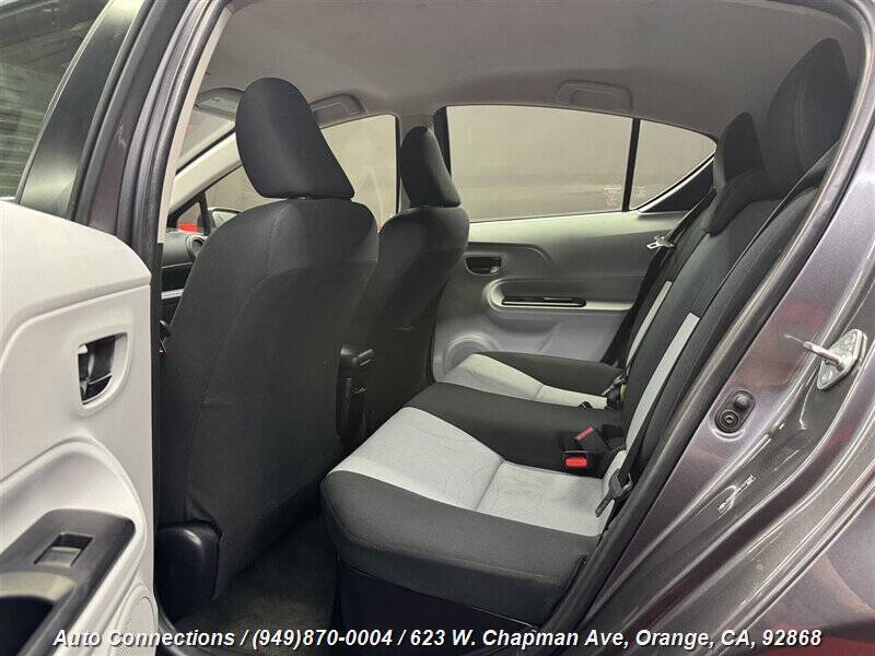 2014 Toyota Prius c Three