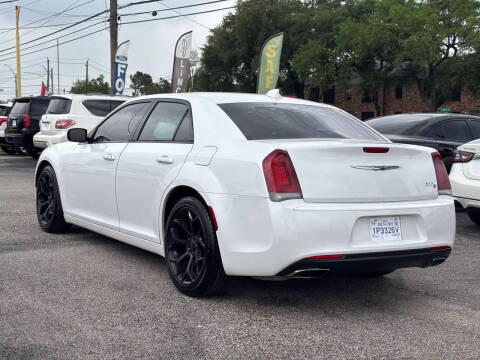 2015 Chrysler 300 S