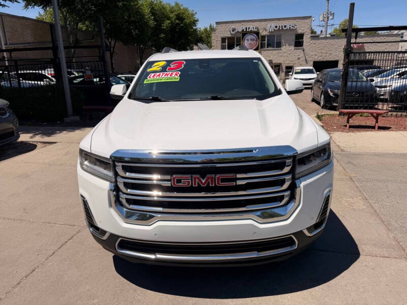 2023 GMC Acadia SLT