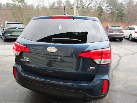 2015 Kia Sorento LX