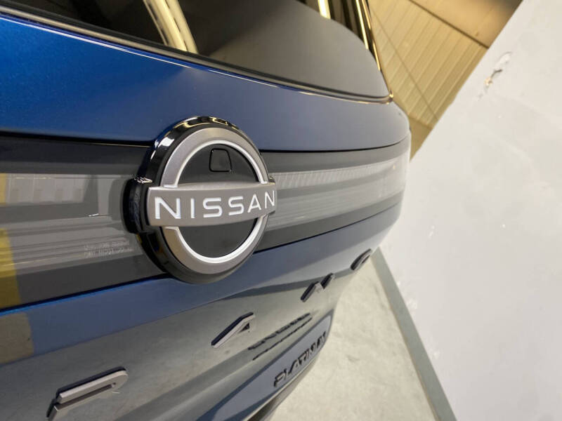 2025 Nissan Murano Platinum