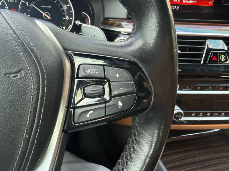 2019 BMW 5 Series 530i