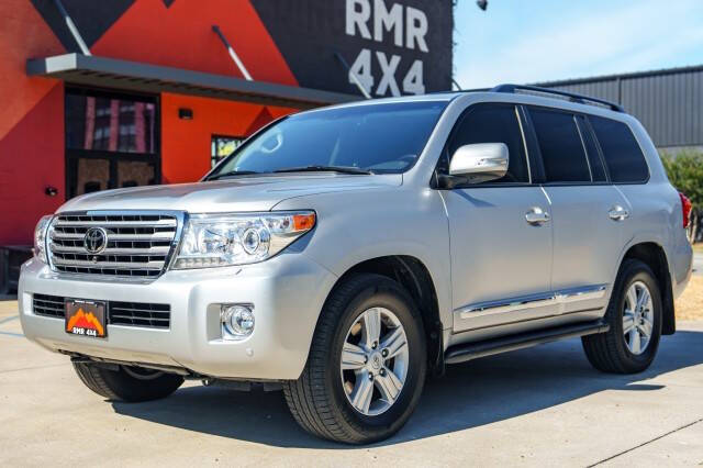 2013 Toyota Land Cruiser