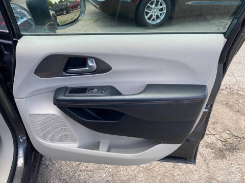 2020 Chrysler Pacifica Touring L