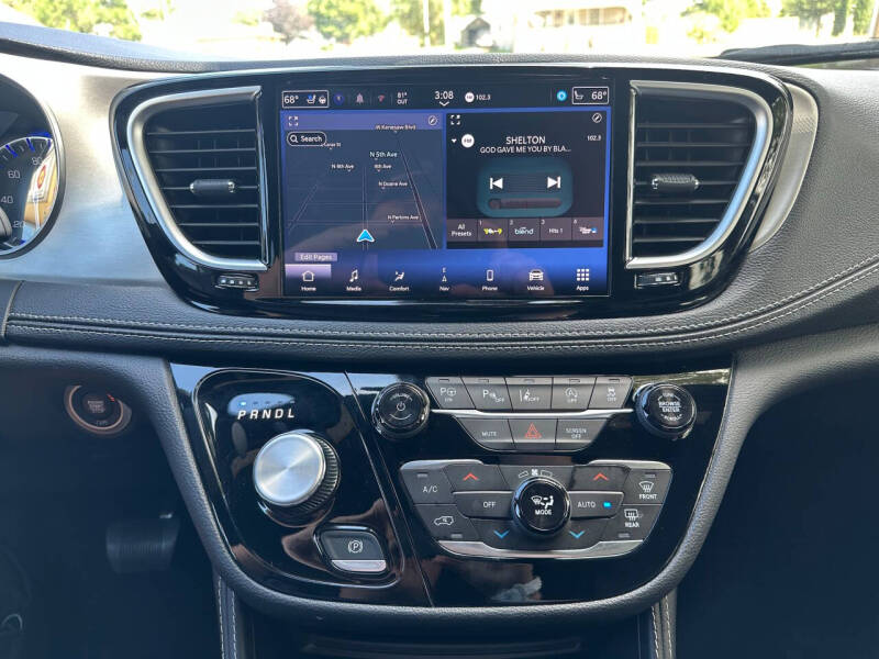 2024 Chrysler Pacifica Limited