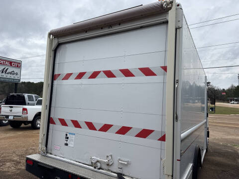 2012 Freightliner MT45 Chassis