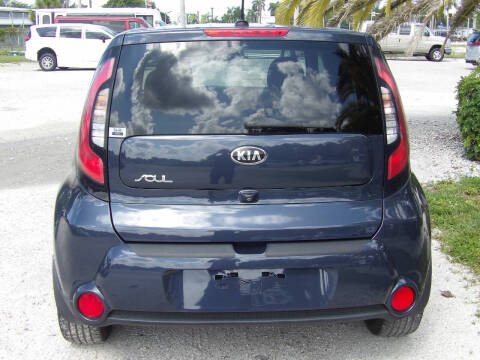 2016 Kia Soul +