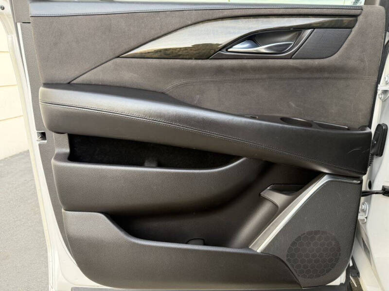 2016 Cadillac Escalade ESV Platinum