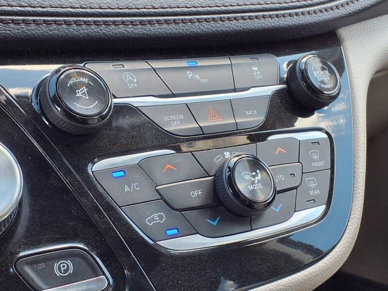 2017 Chrysler Pacifica Limited