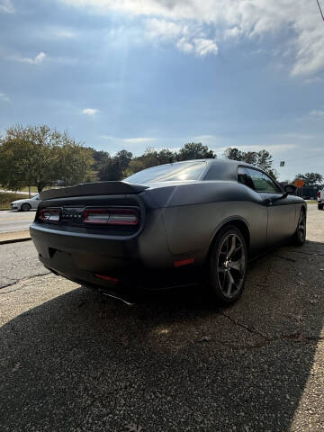 2017 Dodge Challenger R/T Plus Shaker