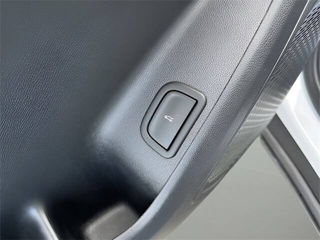 2024 Chevrolet Traverse LS