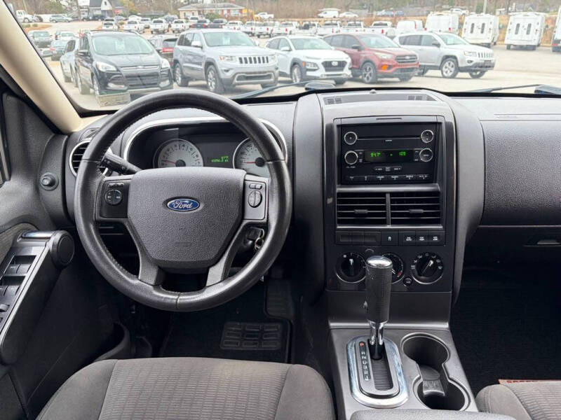 2010 Ford Explorer Sport Trac XLT