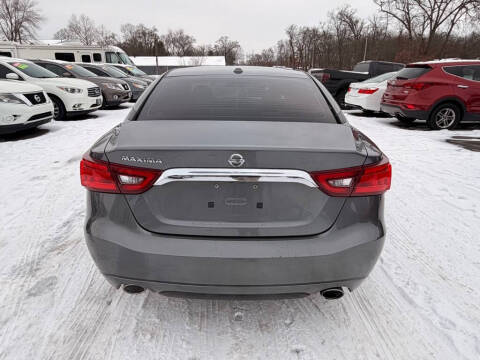2017 Nissan Maxima