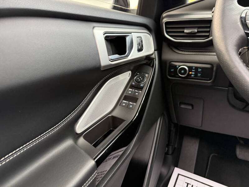 2024 Ford Explorer ST