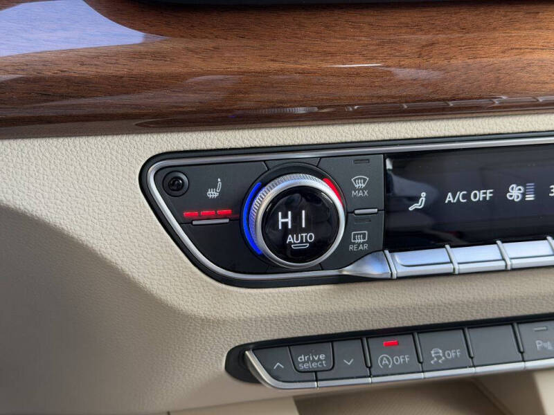 2022 Audi Q5 quattro S line Premium 45 TFSI