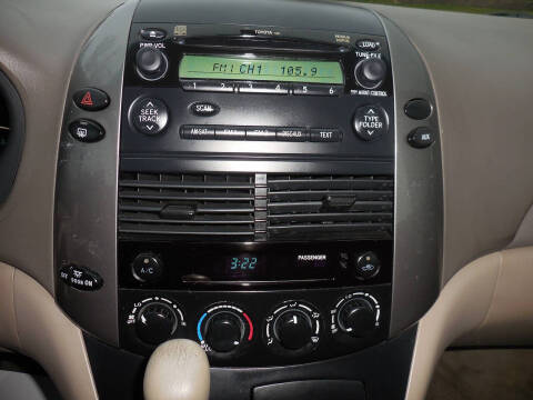 2008 Toyota Sienna LE 7-Passenger