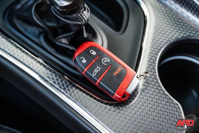 2015 Dodge Challenger SRT Hellcat