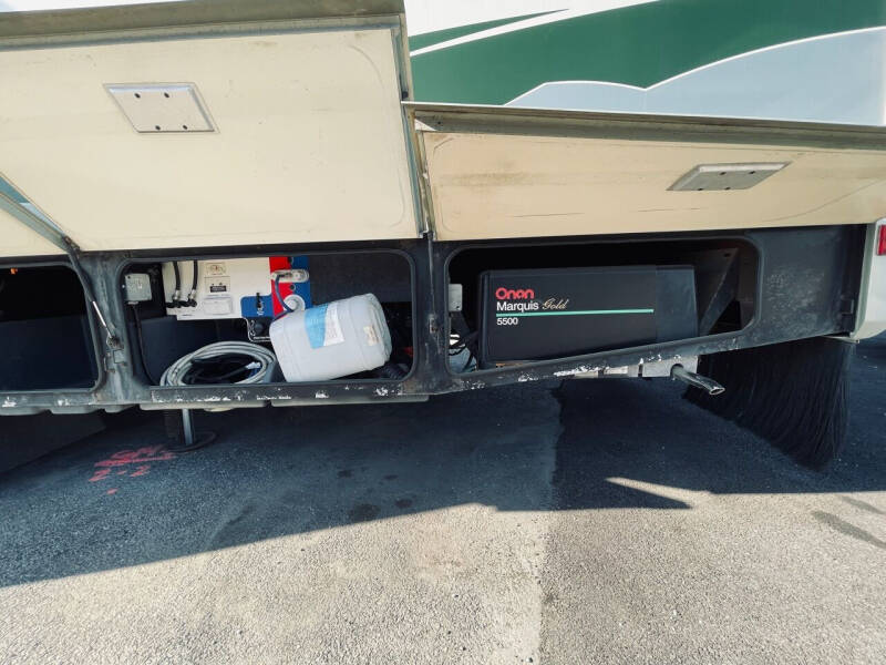 2002 Fleetwood RV 37U