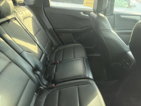 2025 Ford Escape Platinum